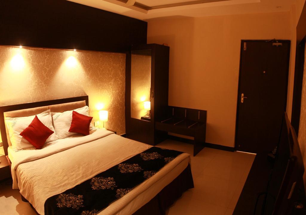 Hotel Mars Classic Chennai Quarto foto
