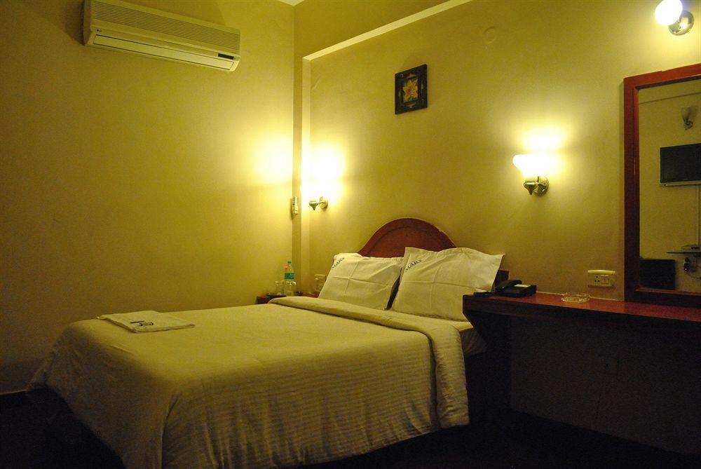 Hotel Mars Classic Chennai Exterior foto