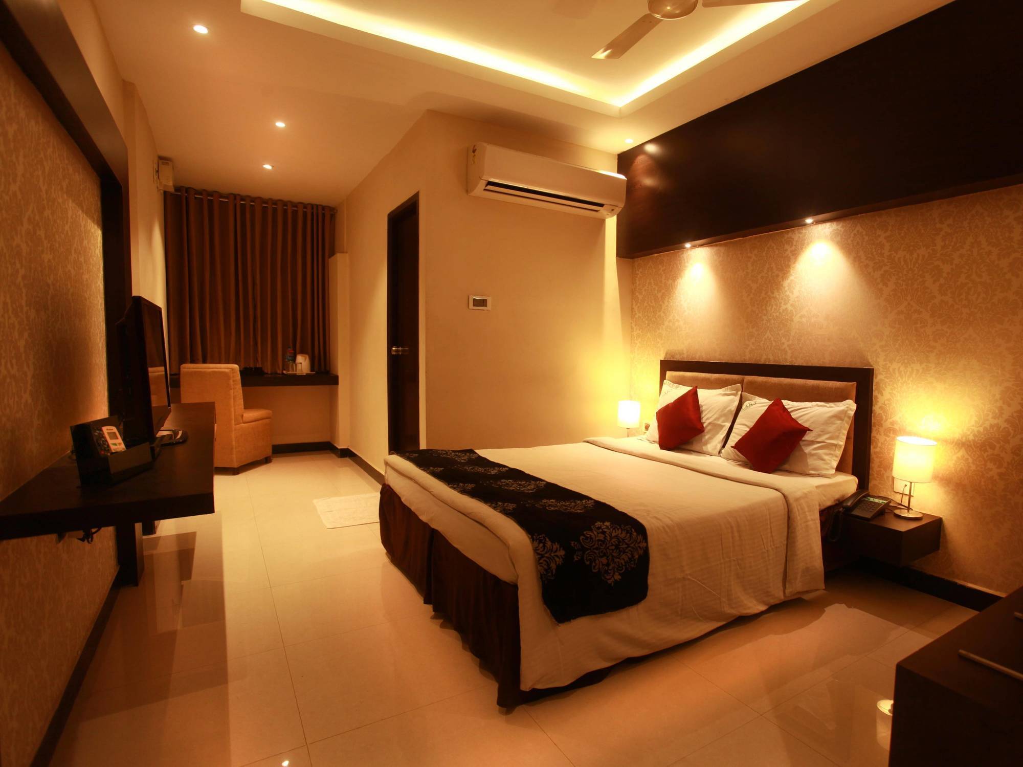 Hotel Mars Classic Chennai Exterior foto