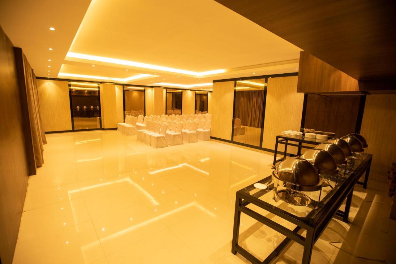 Hotel Mars Classic Chennai Exterior foto